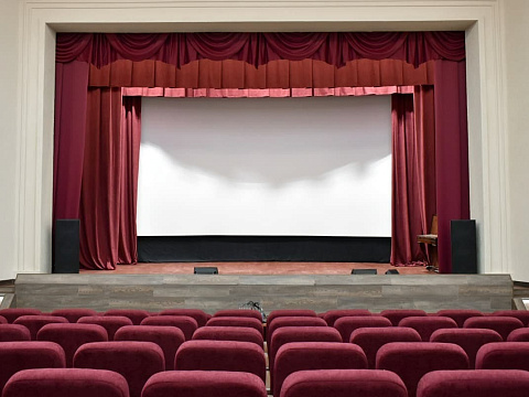 Санаторий «Тарханы», Пятигорск. Кино-концертный зал